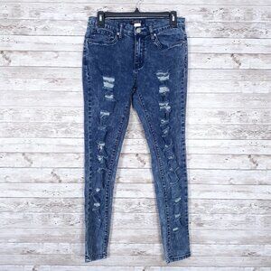 Venus Womens Jeans Sz 8 Fame Blue Distressed 412A